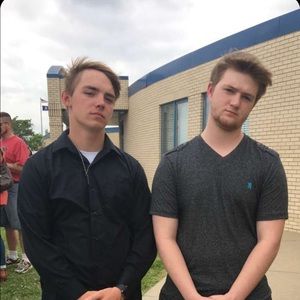 Meet your Posher, Colin